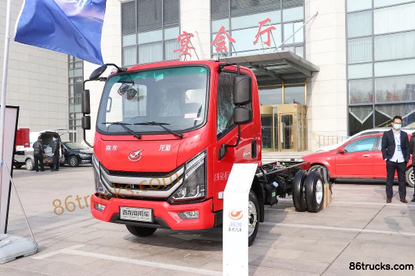 Jialong Longju Standard Load Luxury Upgrade 150hp 4X2(6 wheels) 4.12m Single Row Stake Truck (Wide Body) Exterior (2) | 86Trucks
