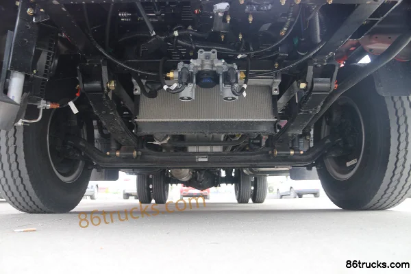 Dayun New Aopuli 127hp 4X2(6 wheels) 4.12m Single Row Stake Truck Light Truck Chassis (1) | 86Trucks