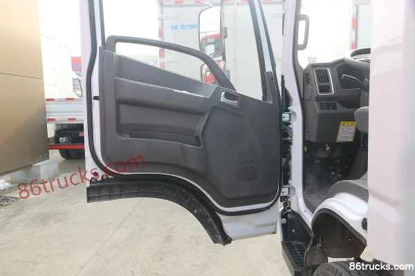 Hyundai Commercial Vehicle Hongtu EV 4.5T 4.2m single-row pure electric van truck (China VI) 89kWh 4X2(6 wheels) Interior (2) | 86Trucks