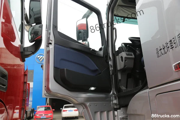 Foton Auman EST Crossing Edition 580 hp 6X4(10 wheels) AMT automatic tractor truck (rear axle MCY12) (China VI) Cab (1) | 86Trucks