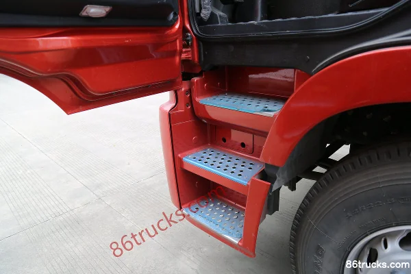 Foton Auman GTL Quality Enjoy Edition 460hp 6X4(10 wheels) LNG Tractor Truck (China VI) Cab (3) | 86Trucks