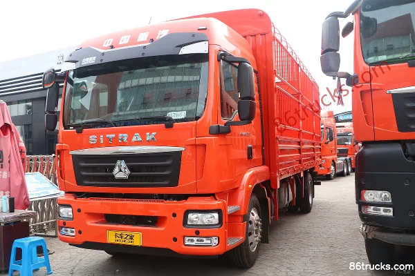 Sinotruk Sitrak G5 Heavy Truck 250 hp 4X2(6 wheels) 6.8m Stake Truck Cargo Truck (China VI) Exterior (2) | 86Trucks