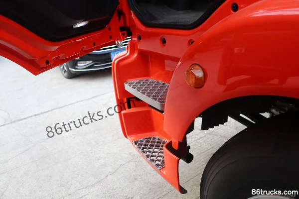 Sinotruk Sitrak G5 Heavy Truck 250 hp 4X2(6 wheels) 6.8m Flatbed Cargo Truck (China VI) Cab (3) | 86Trucks