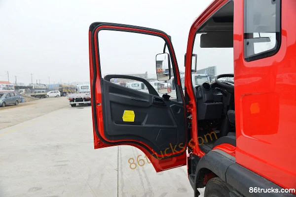 FAW Jiefang Hu VH King Arrives 180 hp 4X2(6 wheels) 4.82m Semi-row Flatbed Cargo Truck Cab (1) | 86Trucks