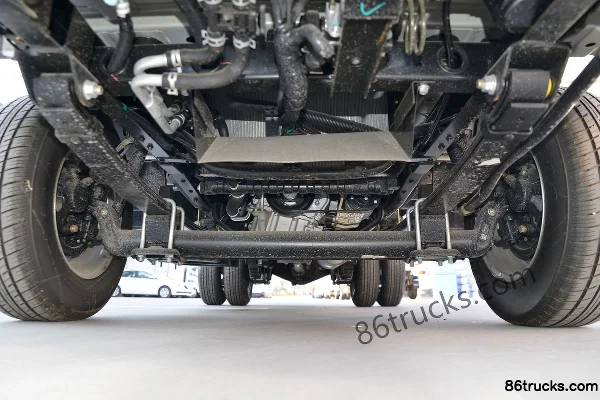 Foton Times Yuling VQ1 1.2L 86 hp 4X2(6 wheels) gasoline 3.02m single-row wing-opening box micro truck Chassis (1) | 86Trucks