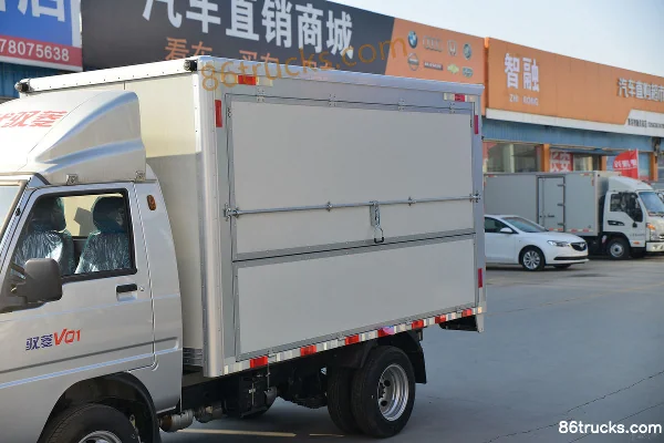 Foton Times Yuling VQ1 1.2L 86 hp 4X2(6 wheels) gasoline 3.02m single-row wing-opening box micro truck Body (1) | 86Trucks