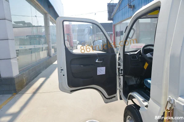 Foton Xiaoyun W3 95 ch 4X2(6 roues) 2,8 m cabine simple plateau petit camion (China VI) (1) | 86Trucks