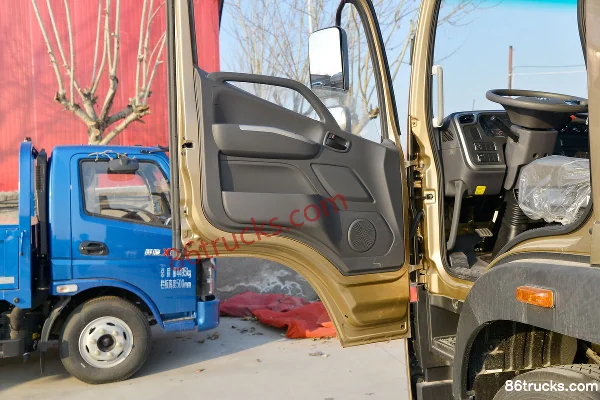 Foton Aoling Dahuangfeng 220hp 4X2(6 wheels) 6.2m Semi-panel Van Cargo Truck Cab (2) | 86Trucks