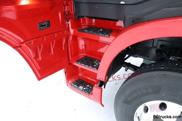 Beiben V3XT heavy truck 560 hp 6X4(10 wheels) AMT automatic tractor truck (China VI) Cab (2) | 86Trucks