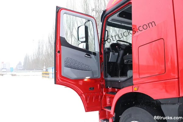 Beiben V3XT heavy truck 560 hp 6X4(10 wheels) AMT automatic tractor truck (China VI) Cab (1) | 86Trucks