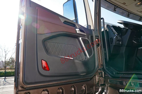 FAW Jiefang Qingdao Yingtu Living Cabin 560ch 6X4(10 roues) AMT automatique Tracteur routier (China VI) Cabine (1) | 86Trucks