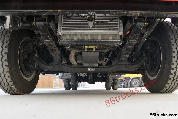 FAW Jiefang Hu VH King Arrival 190 hp 4X2(6 wheels) flatbed truck Chassis (1) | 86Trucks