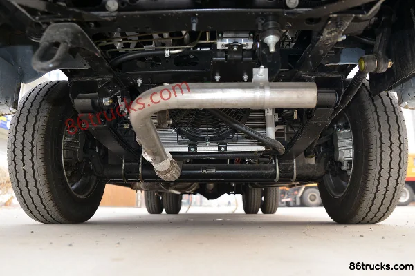 Yuejin Fuyun S80, 95 ch 4X2(6 roues) diesel, 2,9 m camion fourgon pour transport de gaz inflammables (China VI) Châssis (1) | 86Trucks