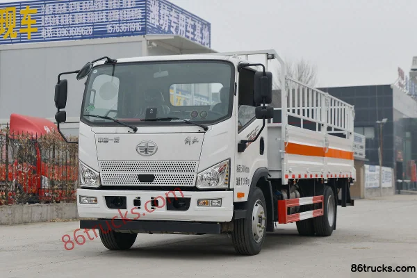 FAW Jiefang J6F 160hp 4X2(6 wheels) 4.78m Gas Cylinder Transport Truck (China VI) Exterior (3) | 86Trucks