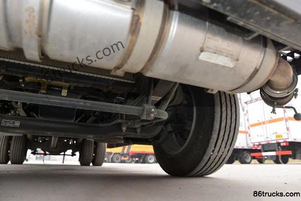 FAW Jiefang J6F 160hp 4X2(6 wheels) 4.78m Gas Cylinder Transport Truck (China VI) Chassis (3) | 86Trucks