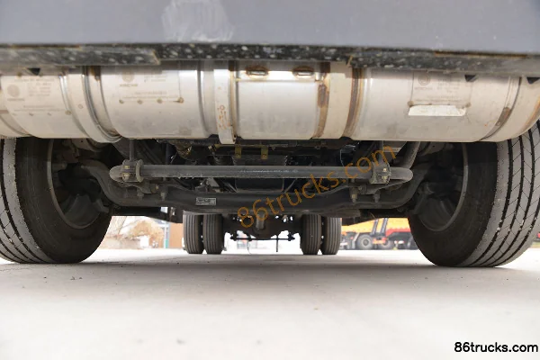 FAW Jiefang J6F 160hp 4X2(6 wheels) 4.78m Gas Cylinder Transport Truck (China VI) Chassis (1) | 86Trucks