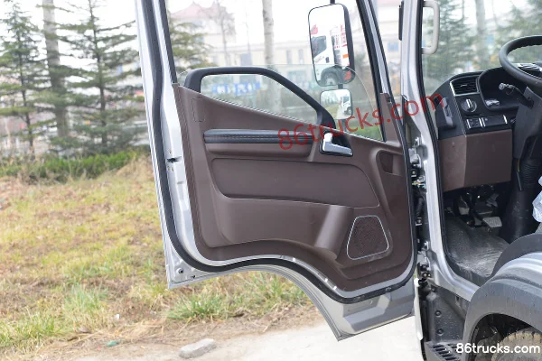FAW Jiefang Lingtu 160hp 4X2(6 wheels) 4.13m Refrigerated Truck (China VI) (Shandong Yuheng) Cab (2) | 86Trucks