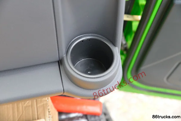 FAW Jiefang Hu VH King Arrives 4.3L Diesel 205hp 4X2(6 wheels) Fast Gear 8-Speed 4.15m Semi-Cab Dump Truck (3) | 86Trucks