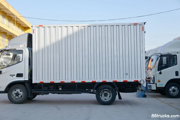 Foton Times Leading 5 131 hp 4X2(6 wheels) 4.14 m single-row enclosed light truck (China VI) Body (2) | 86Trucks