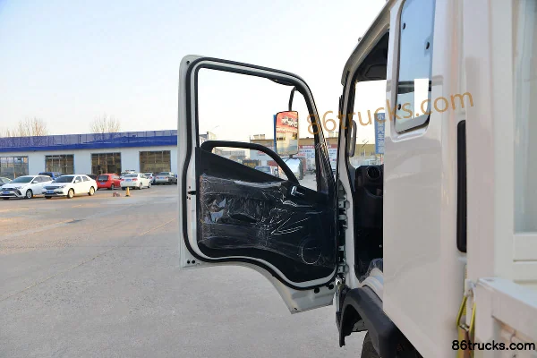 Foton Times Linghang 6 130hp 4X2(6 wheels) 3.82m half-cab flatbed light truck (Fast Gear 5-speed) (1) | 86Trucks