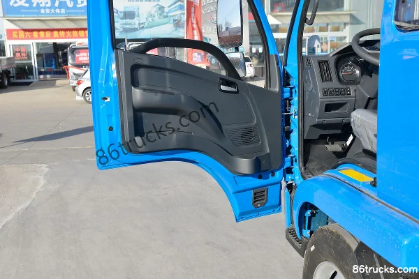 Yuejin Kaituo X300 130 hp 4X2(6 wheels) 3.95 m Dump Truck (China VI) Cab (2) | 86Trucks