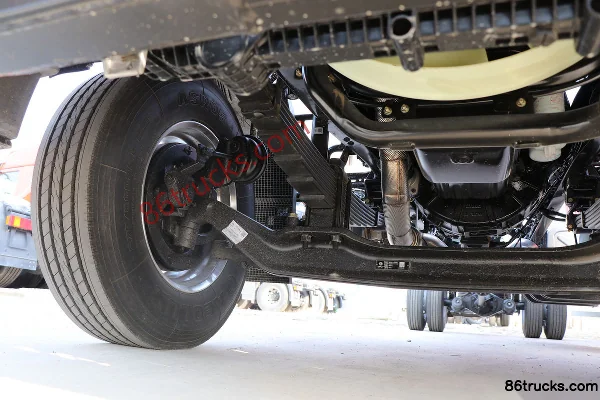 Dongfeng Tianjin KR PLUS 2026 7L Diesel 330hp 4X2(6 wheels) Fast Gear 9-Speed 9.8m Wing Opening Van Cargo Truck Chassis (2) | 86Trucks