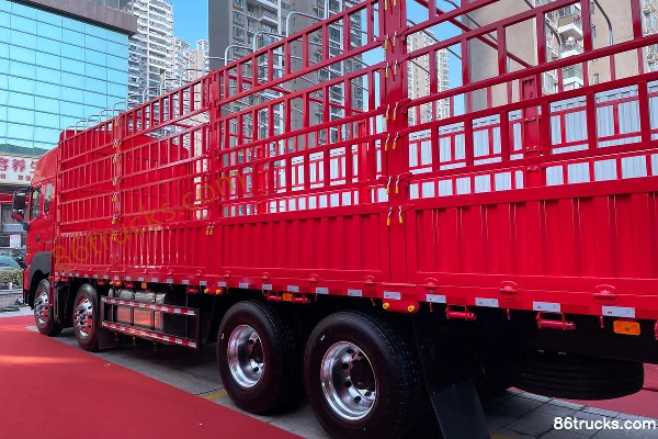 JAC Gallop A5W Heavy Truck Flagship Edition 490hp 8X4(12 wheels) 9.4m AMT Automatic Gearbox Stake Truck (China VI) Body (2) | 86Trucks