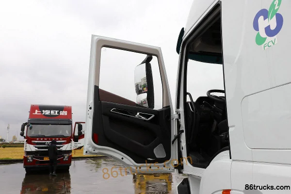 SAIC Hongyan Genlyon H6 25T 6X4(10 wheels) Fuel Cell Tractor Truck Cab (1) | 86Trucks