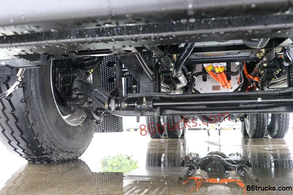 SAIC Hongyan Genlyon H6 25T 6X4(10 wheels) Fuel Cell Tractor Truck Chassis (2) | 86Trucks