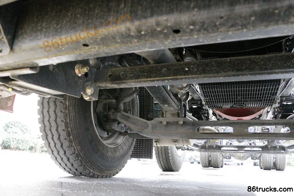 Foton Auman EST, 470 ch, 8X4(12 roues) , camion porteur à plateaux de 9,53 m Châssis (2) | 86Trucks