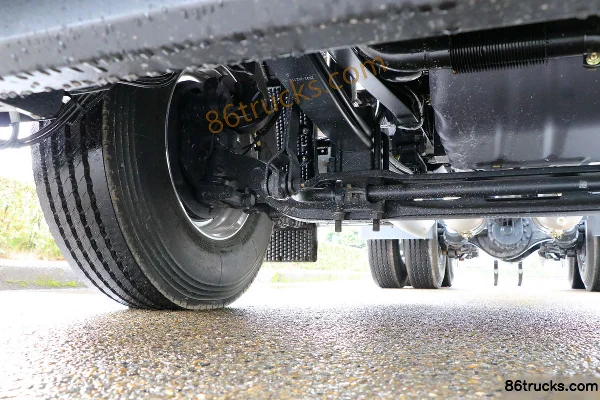 SAIC Hongyan Jiehu H6 Standard Load 440 hp 6X4(10 wheels) LNG Tractor Truck (China VI) Chassis (2) | 86Trucks