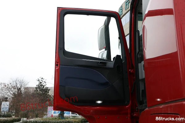 Foton Auman EST 470 hp 8X4(12 wheels) 9.53m panel cargo truck (high roof) Cab (2) | 86Trucks