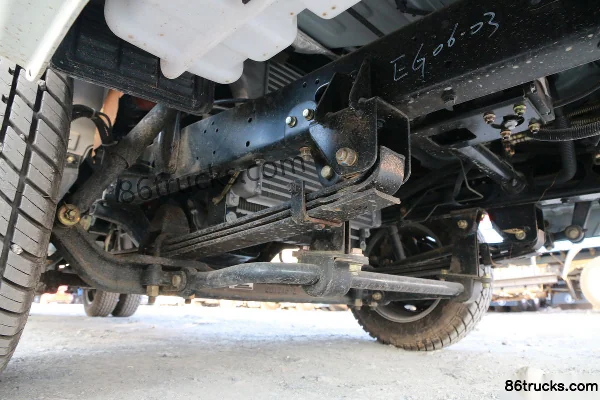 Feidi DX 127 ch 4X2(6 roues) 3,02 m cabine double plateau ridelles (China VI) Châssis (3) | 86Trucks