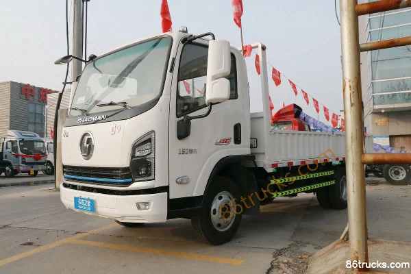 SHACMAN Commercial Vehicle Xuande Wing 9 Standard Load Edition 150 hp 4X2(6 wheels) 3.82m Semi-row Flatbed Light Truck (China VI) Exterior (