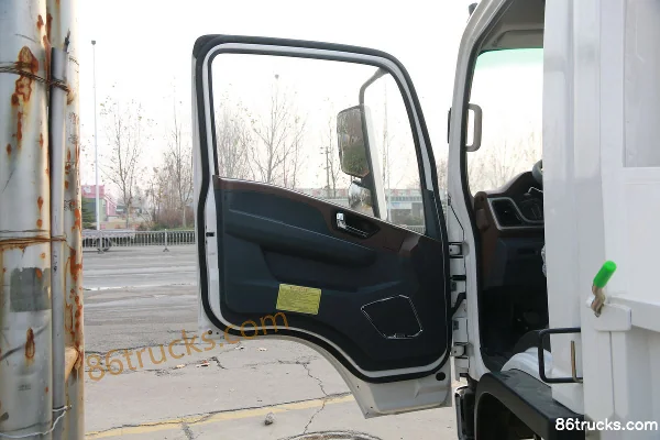 SHACMAN Commercial Vehicle Xuande Wing 9 Standard Load Edition 150 hp 4X2(6 wheels) 3.82m Semi-row Flatbed Light Truck (China VI) Cab (1)