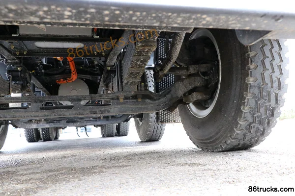SAIC Hongyan Jiehu H6 8X4(12 roues) 5,8m camion benne à décharge de terre électrique pur (China VI) Châssis (3) | 86Trucks