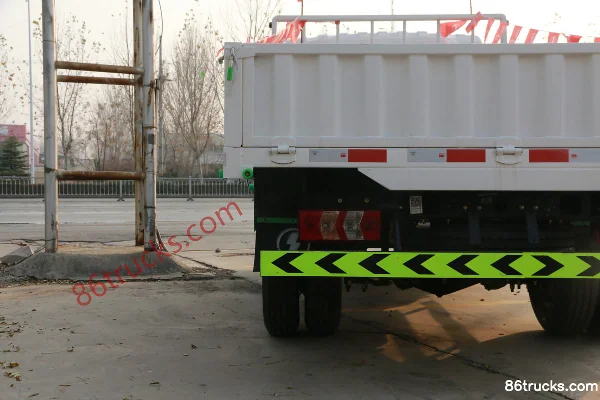 SHACMAN Commercial Vehicle Xuande Wing 9 Standard Load Edition 150 hp 4X2(6 wheels) 3.82m Semi-row Flatbed Light Truck (China VI) Body (2)