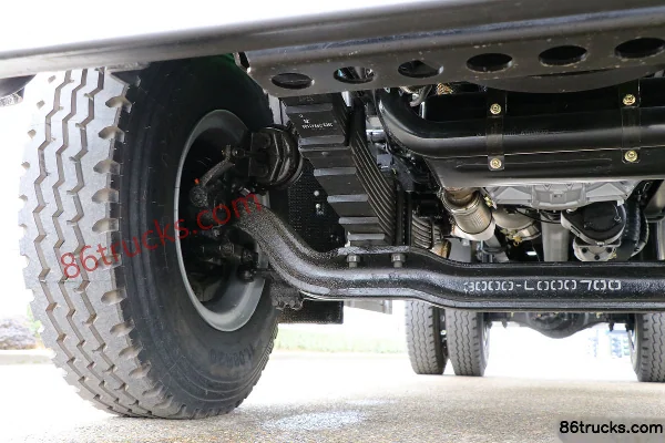 SAIC Hongyan Jiebao C6 240hp 4X2(6 wheels) 5.8m Dump Truck (China VI) Chassis (2) | 86Trucks