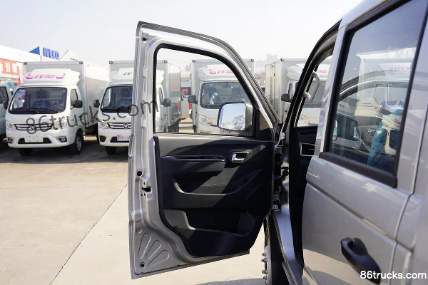 Foton Xiangling V3 1.6L 122 ch 4X2(6 roues) 2,7 m double cabine camion plateau léger (China VI) (rapport 5,375) (1) | 86Trucks