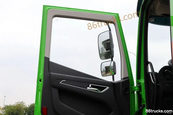 SAIC Hongyan Jiehu H6 360 hp 8X4(12 wheels) 5.6m Dump Truck (China VI) Cab (2) | 86Trucks
