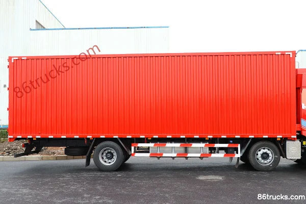SAIC Hongyan Jiebao Standard Load Edition 245hp 6X2(8 wheels) 9.8m Stake Cargo Truck Body (2) | 86Trucks