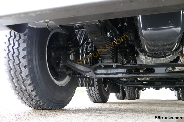 SAIC Hongyan Jiehu H6 360 hp 8X4(12 wheels) 5.6m Dump Truck (China VI) Chassis (2) | 86Trucks