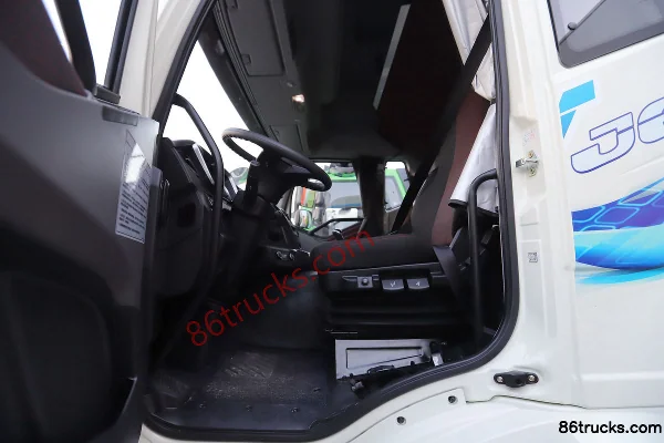 FAW Jiefang J6P Heavy Truck 6X4(10 wheels) Hybrid Tractor Truck Cab (1) | 86Trucks
