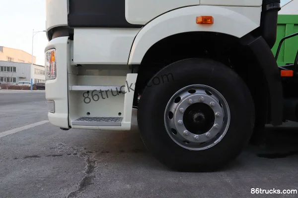FAW Jiefang J6P Heavy Truck 6X4(10 wheels) Hybrid Tractor Truck Chassis (1) | 86Trucks