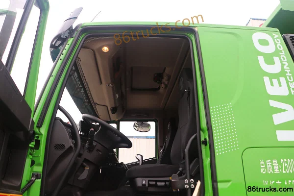 SAIC Hongyan Genlyon C6 Heavy Load Edition 390hp 6X4(10 wheels) 5.4m dump truck (China VI) Cab (2) | 86Trucks