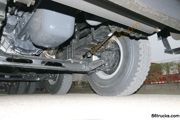 SAIC Hongyan JieHu H6 Standard Load Edition 350 hp 8X4(12 wheels) 5.8m Dump Truck Chassis (3) | 86Trucks