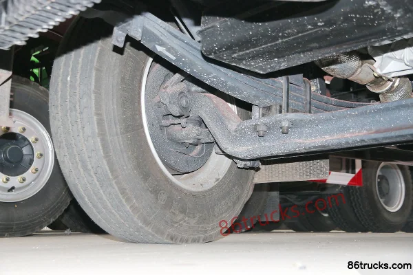 SAIC Hongyan Jiebao H6 Standard Load Edition 190 hp 4X2(6 wheels) 9.6m Van Cargo Truck (China VI) Chassis (2) | 86Trucks