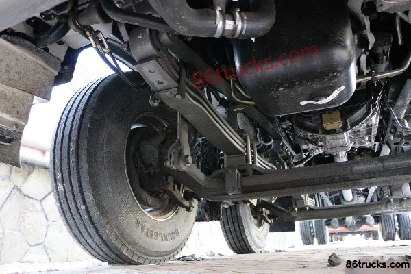Sinotruk HOWO MAX 350 hp 6X2(8 wheels) 9.6m Box Cargo Truck (China VI) (9-speed) Chassis (2) | 86Trucks
