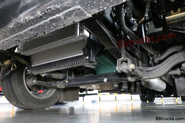 FAW Jiefang Qingdao JK6 camion moyen série leader 260 ch 4X2(6 roues) camion fourgon 9,75 m boîte automatique AMT (China VI) Châssis (1) | 8