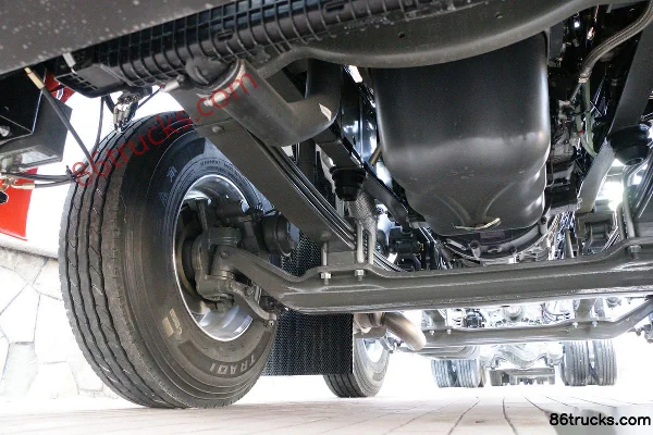 Sinotruk Sitrak SITRAK G7 camion lourd 460 ch 8X4(12 roues) camion porteur à ridelles 8,6 m Châssis (2) | 86Trucks